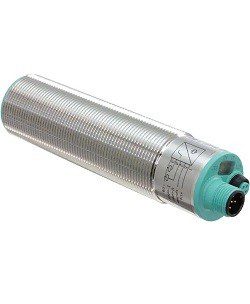 UC500-30GM70-2E2R2-V15
